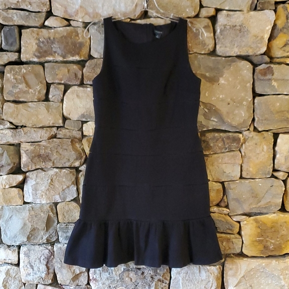 Ann Taylor little black dress - Picture 1 of 3